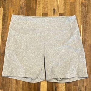 outdoor voices warm up bike shorts 5”
